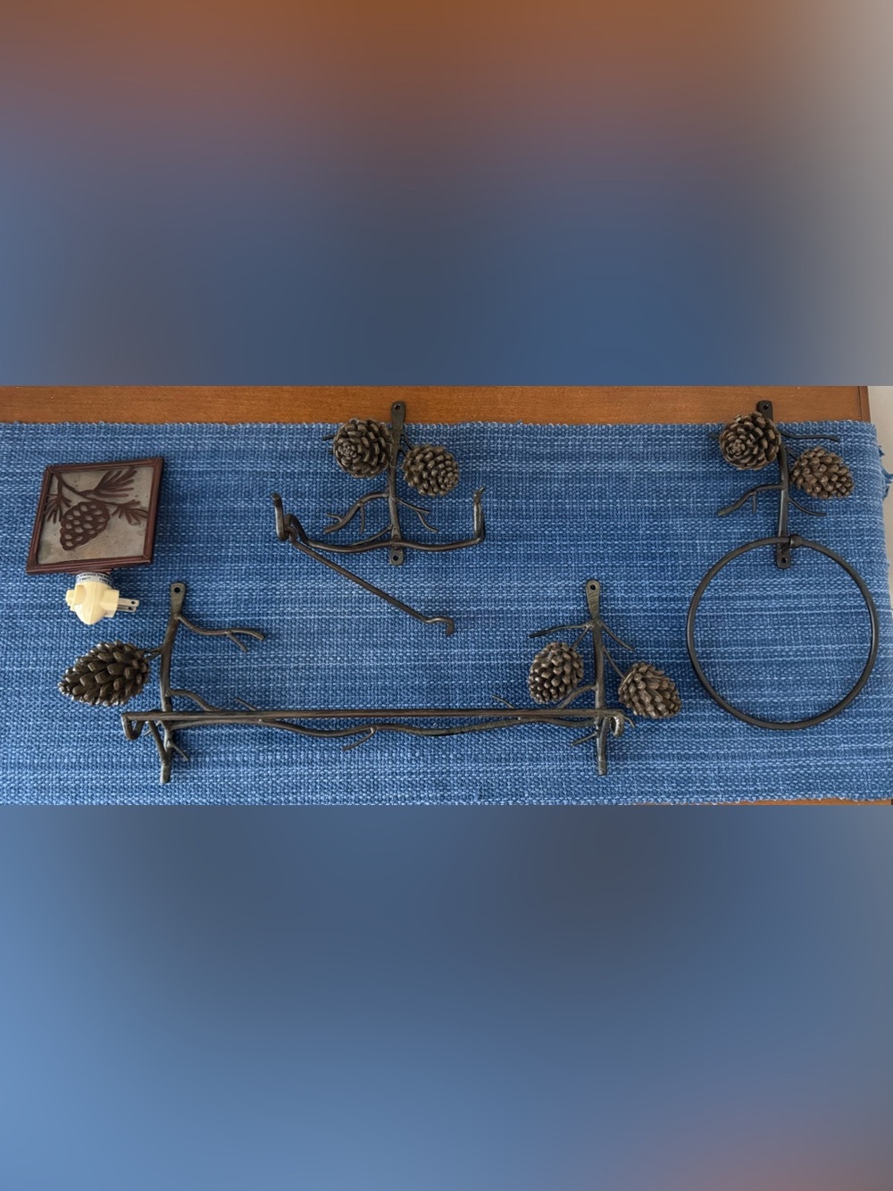 🔴NEW🔴, Beautiful Brown Iron Pine Cone Bathroom Fixtures,Set of 4